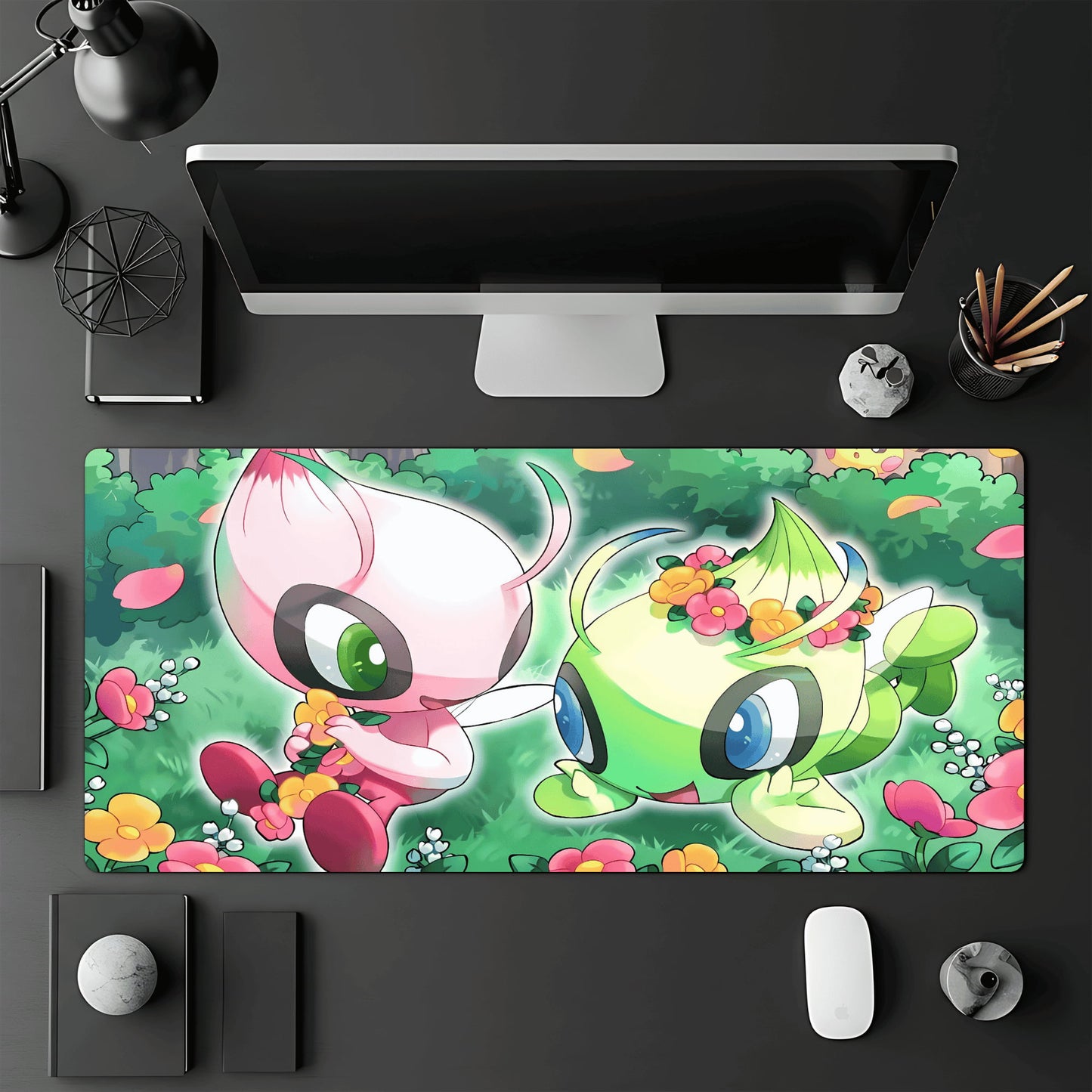 Tapis de jeu Pokémon TCG 60x30 cm avec une illustration du Pokémon Celebi.